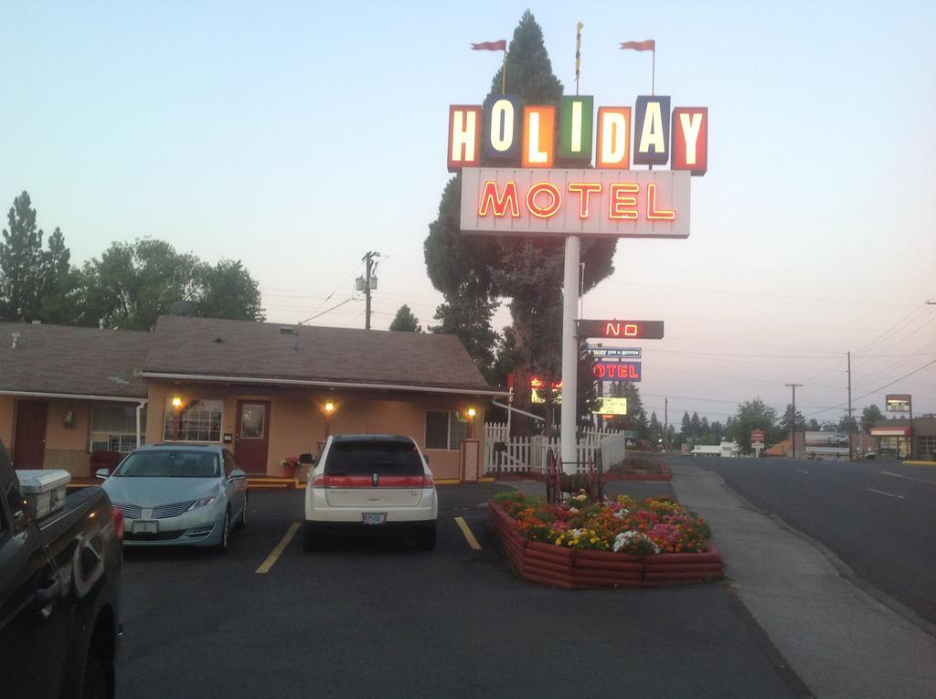 Holiday Motel Bend Exterior photo